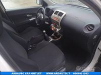 Usata Toyota Urban Cruiser 90 CV (66 kW) 2010 Bianco Utilitaria