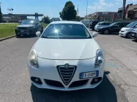 Usata Alfa Romeo Giulietta 169 CV (124 kW) 2011 Bianco Utilitaria
