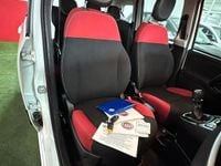 Usata Fiat Panda Lounge 70 CV (51 kW) 2017 Bianco Utilitaria