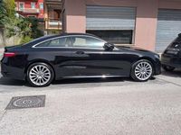 Usata Mercedes E220 Premium 194 CV (142 kW) 2019 Nero Coupé