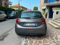 Usata Peugeot 208 Allure 82 CV (60 kW) 2018 Grigio Utilitaria