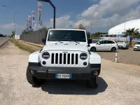 Usata Jeep Wrangler Unlimited Sahara 200 CV (147 kW) 2011 Bianco SUV