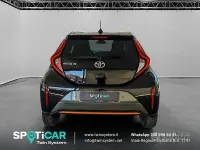 Usata Toyota Aygo X Limited 72 CV (52 kW) 2022 Grigio SUV