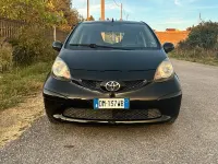 Usata Toyota Aygo 68 CV (50 kW) 2007 Nero Utilitaria