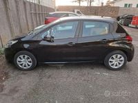 Usata Peugeot 208 2016 Nero Utilitaria