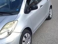 Usata Toyota Yaris 2012 Grigio Utilitaria