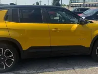 Usata Jeep Avenger EV 61 kW (84 CV) 2023 Oro SUV