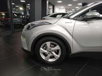 Usata Toyota C-HR Trend 98 CV (72 kW) 2018 Argento SUV