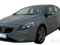 Usata Volvo V40 Momentum 120 CV (88 kW) 2017 Grigio Berlina