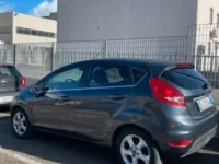 Usata Ford Fiesta 97 CV (71 kW) 2010 Grigio Berlina
