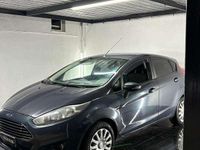 Usata Ford Fiesta Business Edition 92 CV (67 kW) 2014 Grigio Utilitaria