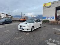 Usata Subaru Legacy 150 CV (110 kW) 2012 Bianco Station wagon