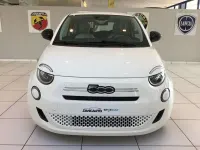 Nuova Fiat 500 Pop 70 CV (51 kW) 2026 Bianco Berlina
