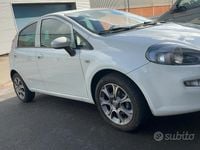 Usata Fiat Punto Lounge 69 CV (50 kW) 2017 Bianco Utilitaria