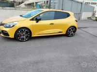 Usata Renault Clio IV R.S. 200 CV (147 kW) 2014 Giallo Berlina