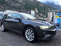 Begagnad VW Passat 150 HK (110 kW) 2022 Grå Kombi