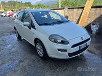 Usata Fiat Punto Lounge 95 CV (69 kW) 2013 Bianco Utilitaria