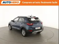 Usata Kia Stonic Urban 84 CV (61 kW) 2022 Blu SUV