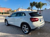 Usata Mercedes GLA200 136 CV (100 kW) 2018 Bianco SUV