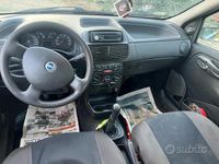 Usata Fiat Grande Punto 75 CV (55 kW) 2005 Blu Utilitaria
