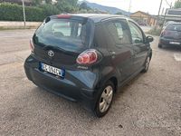 Usata Toyota Aygo 68 CV (50 kW) 2011 Grigio Utilitaria