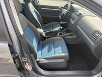 Usata VW Golf V Comfortline 104 CV (76 kW) 2007 Grigio Berlina