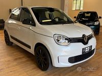 Usata Renault Twingo Urban Night 65 CV (47 kW) 2022 Bianco Utilitaria