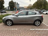 Usata Alfa Romeo Giulietta 120 CV (88 kW) 2011 Grigio Utilitaria