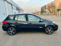 Usata Renault Clio 74 CV (54 kW) 2011 Nero Station wagon