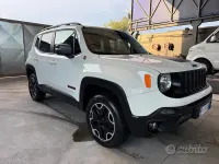 Usata Jeep Renegade Trailhawk 170 CV (125 kW) 2016 Bianco SUV