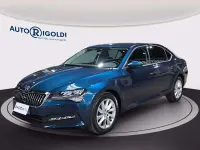 Usata Skoda Superb Executive 150 CV (110 kW) 2023 Blu lava metallizzato Berlina