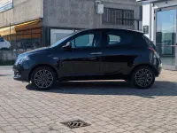 Usata Lancia Ypsilon Gold 69 CV (50 kW) 2026 Nero Utilitaria