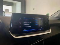 Usata Peugeot 208 Active 75 CV (55 kW) 2022 Bianco Utilitaria