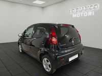 Usata Peugeot 107 68 CV (50 kW) 2012 Nero Utilitaria