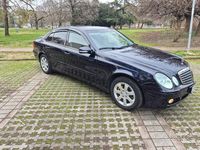 Usata Mercedes E220 170 CV (125 kW) 2007 Blu Berlina