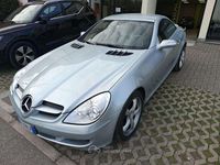 Usata Mercedes SLK200 163 CV (119 kW) 2007 Argento Cabrio