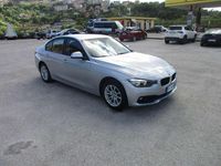 Usata BMW 318 Advantage 150 CV (110 kW) 2017 Argento Berlina
