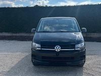 Usata VW Caravelle Comfortline 150 CV (110 kW) 2019 Nero Monovolume