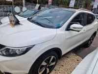 Usata Nissan Qashqai Tekna 131 CV (96 kW) 2015 Bianco SUV