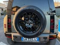 Usata Land Rover Defender SE Dynamic 2024 Verde SUV