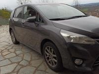 Usata Toyota Verso Active 132 CV (97 kW) 2014 Grigio Monovolume