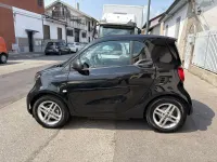 Usata Smart ForTwo Coupé Pure 41 kW (56 CV) 2021 Nero Utilitaria