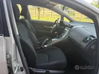 Usata Toyota Auris 124 CV (91 kW) 2008 Grigio Utilitaria