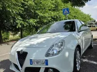 Usata Alfa Romeo Giulietta Distinctive 105 CV (77 kW) 2015 Utilitaria