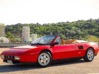 Usata Ferrari Mondial 300 CV (220 kW) 1989 Rosso Cabrio