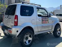Usata Suzuki Jimny 82 CV (60 kW) 2002 Grigio SUV