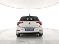 Usata VW Polo Life 95 CV (69 kW) 2023 Argento Utilitaria