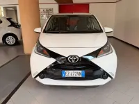 Usata Toyota Aygo X-play 69 CV (50 kW) 2015 Bianco Utilitaria