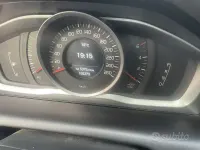 Usado Volvo XC60 150 HP (110 kW) 2016 Preto SUV