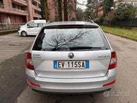 Usata Skoda Octavia Elegance 105 CV (77 kW) 2015 Grigio Utilitaria